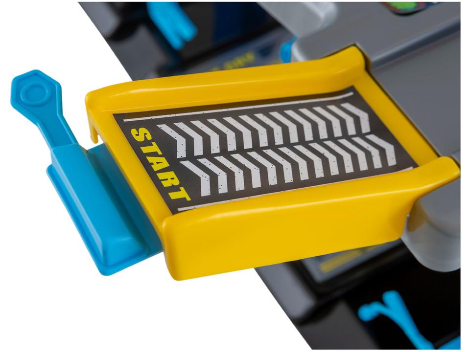 Pista Parking Center Maral - 13