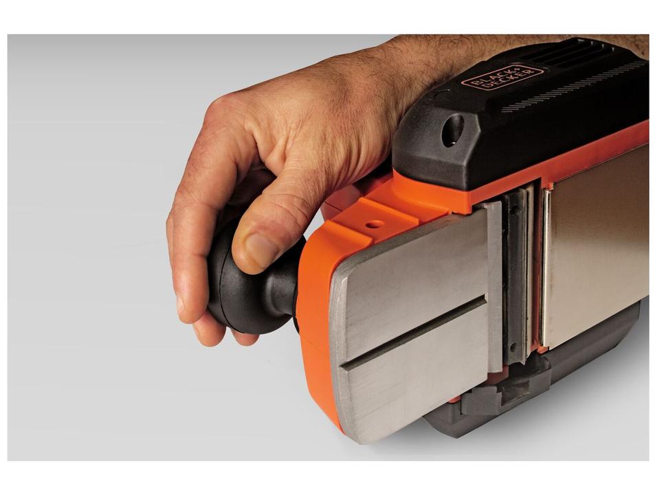 Plaina Elétrica Black+Decker 710W BEW712 - 7