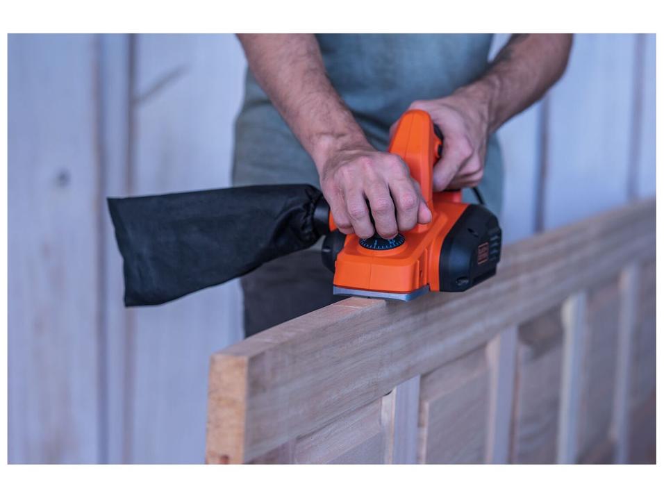 Plaina Elétrica Black+Decker 710W BEW712 - 8