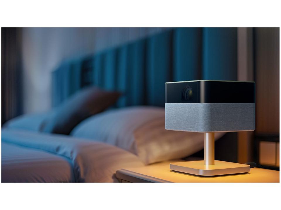 Projetor Portátil com Suporte Ajustável Smart Epson Lifestudio Flex Plus 4K PRO-UHD EF-72K Som Bose Google TV Wi-Fi Madeira Nobre - 1