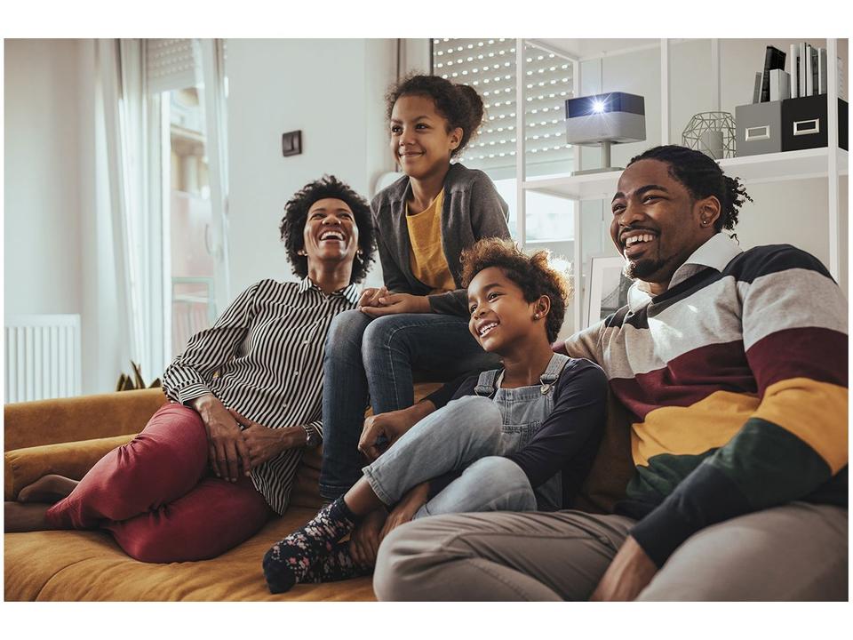 Projetor Portátil com Suporte Ajustável Smart Epson Lifestudio Flex Plus 4K PRO-UHD EF-72K Som Bose Google TV Wi-Fi Madeira Nobre - 7