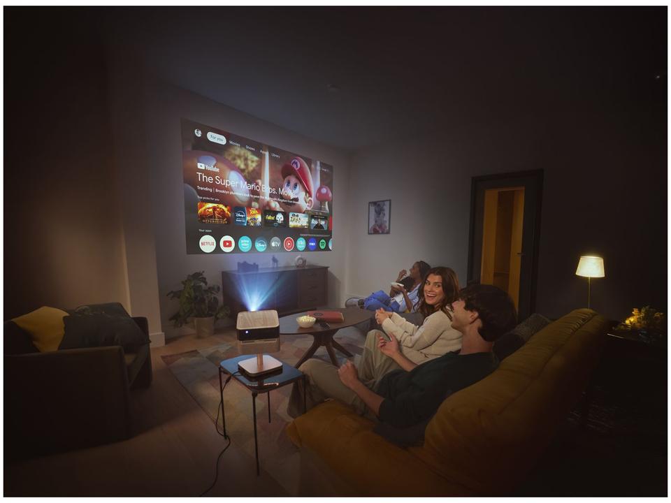 Projetor Portátil com Suporte Ajustável Smart Epson Lifestudio Flex Plus 4K PRO-UHD EF-72K Som Bose Google TV Wi-Fi Madeira Nobre - 4