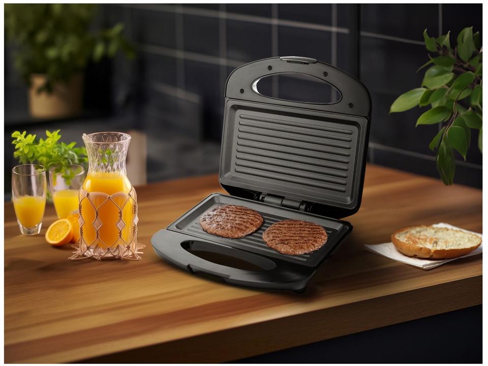 Sanduicheira Grill Mondial Premium S-07 Preta e Inox - 1