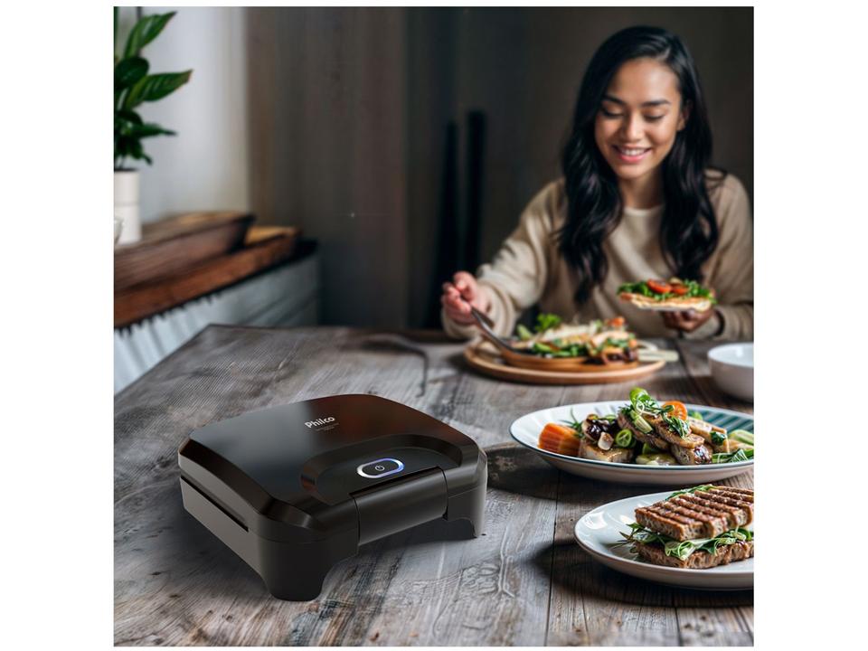 Sanduicheira Grill Philco Preta Antiaderente PGR25A 750W - 4