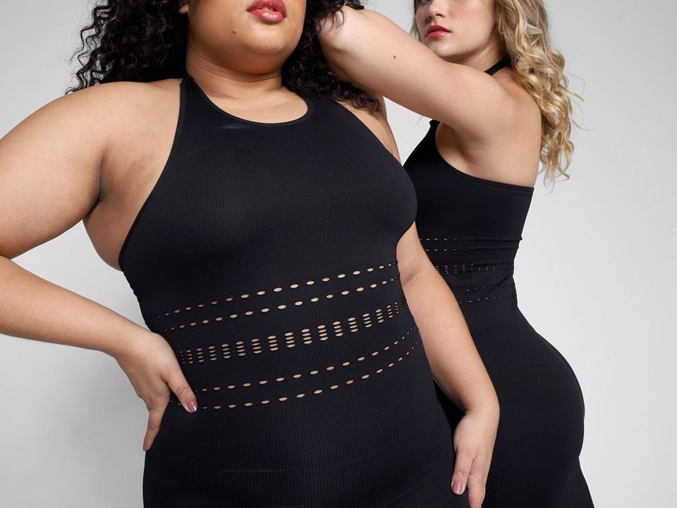 Vestido Vista Magalu Anos 2000 Frente Única Sem Costura - 3