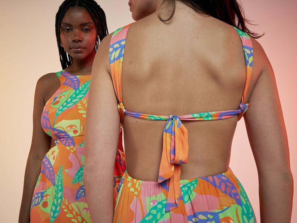 Vestido Vista Magalu x Flora Yumi  Midi Evasê Cut Out Marias - 4