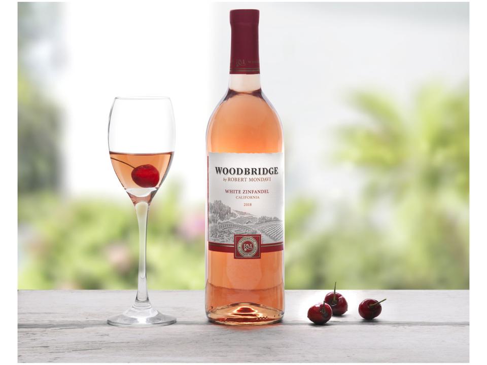 Vinho Rosé Seco Woodbridge White Zinfandel - 3