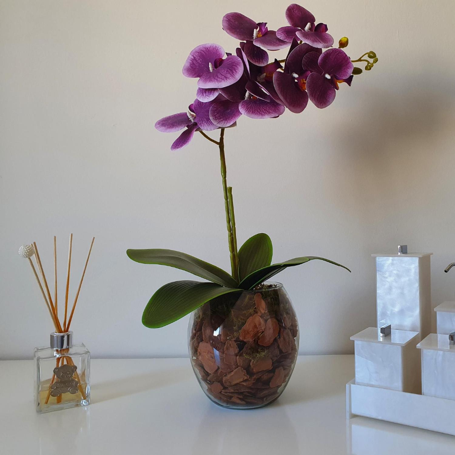Arranjo de Orquídea Roxa Artificial em Terrário + Vaso de Vidro Oval - Game  Gramas - Flor e Planta Artificial - Magazine Luiza