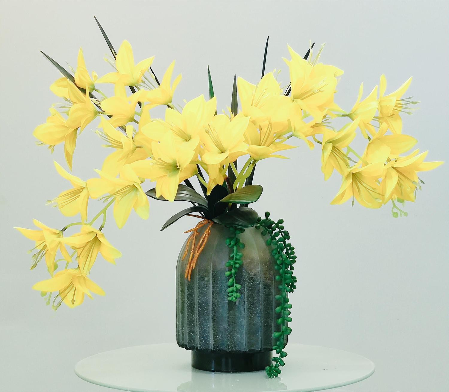 Arranjo Flores Artificiais Orquídeas Amarelas Vaso Craquele - La Caza Store  - Flores de Natal - Magazine Luiza