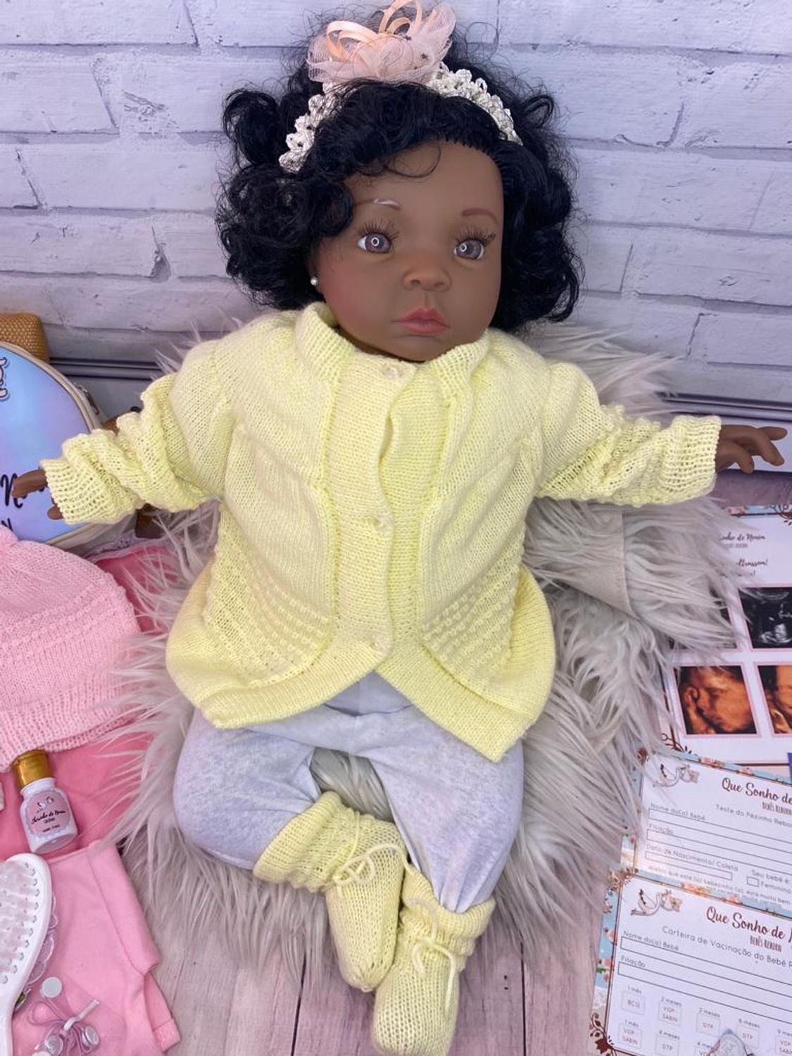 Boneca Bebê Reborn Realista Negra 20 Itens Bolsa Maternidade - USA Magazine