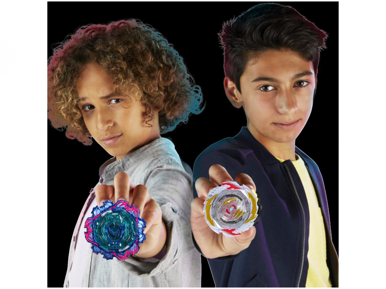 Conjunto com 2 BeyBlade Burst QuadStrike - Ambush Achilles A8 Vs