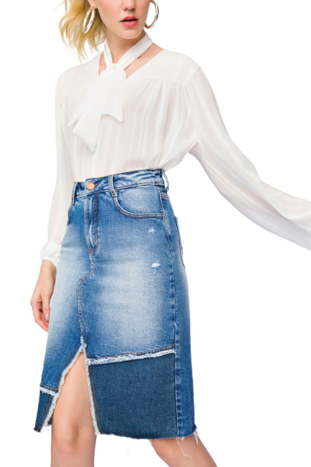 blusa transparente azul