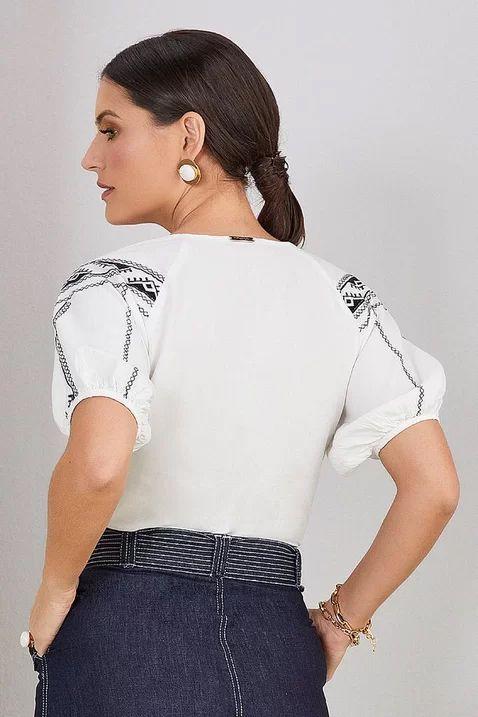 Bordado Blusas Titanium Jeans Blusa Feminina Off White Bordado