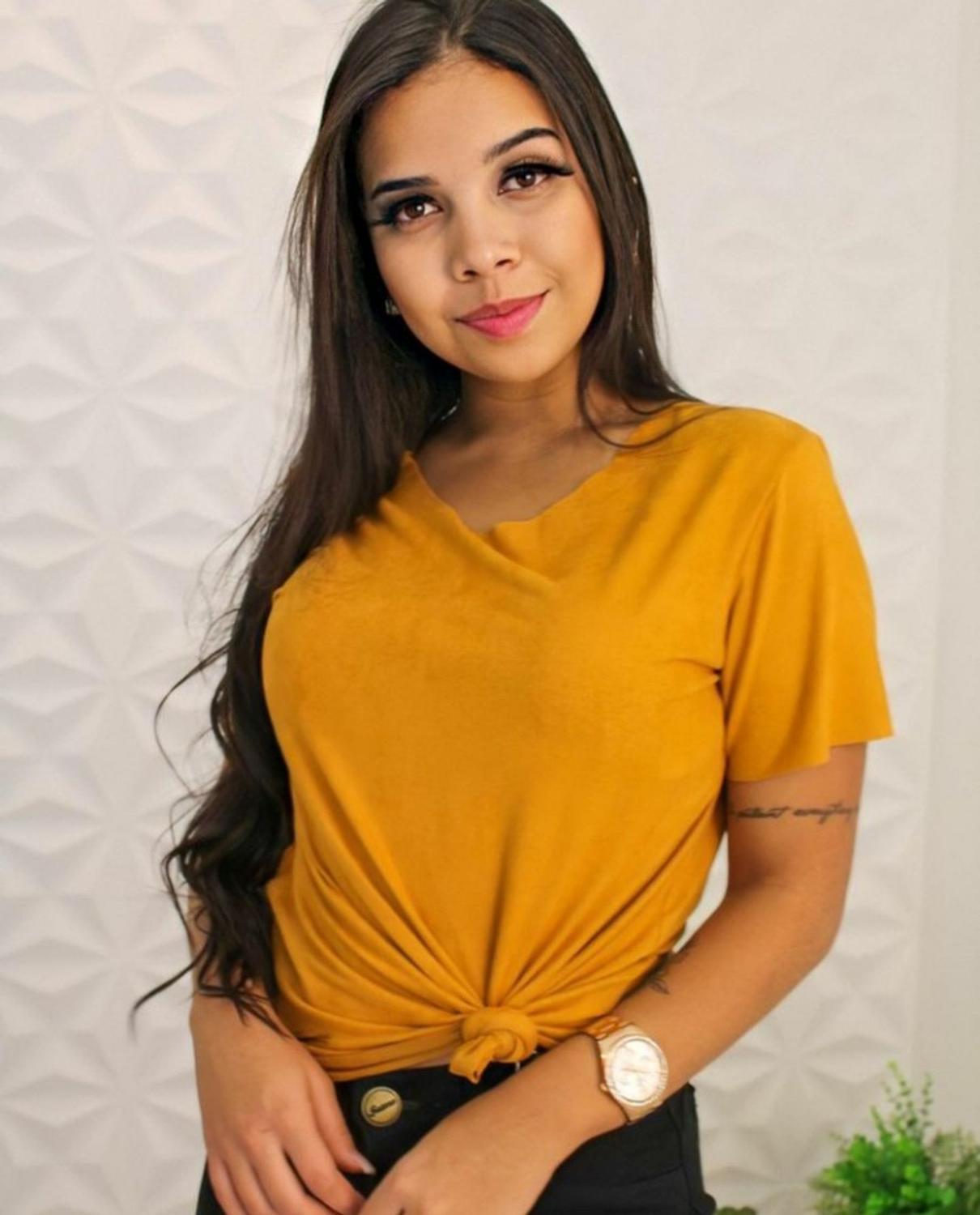blusa curta na moda