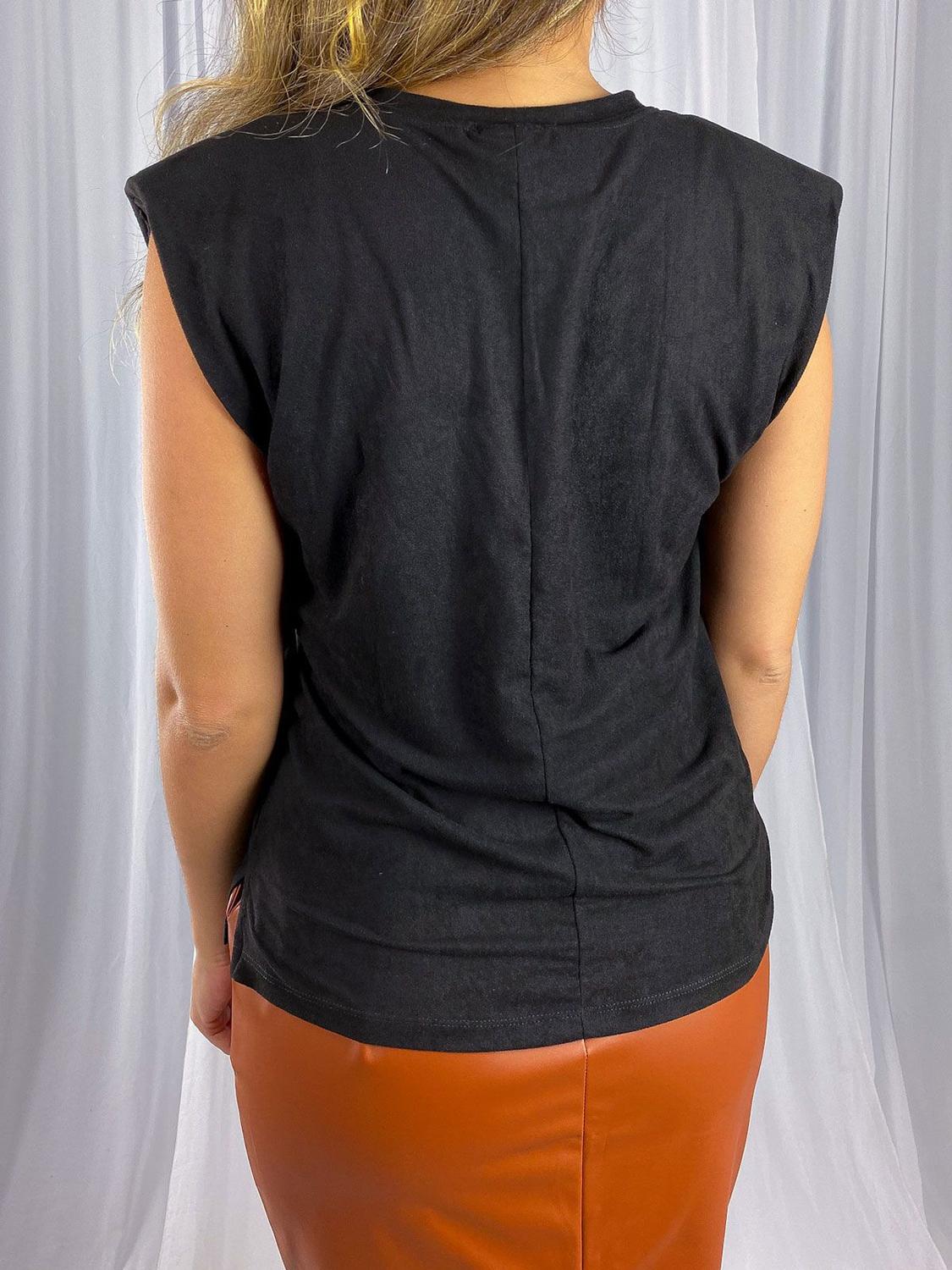 muscle tee suede