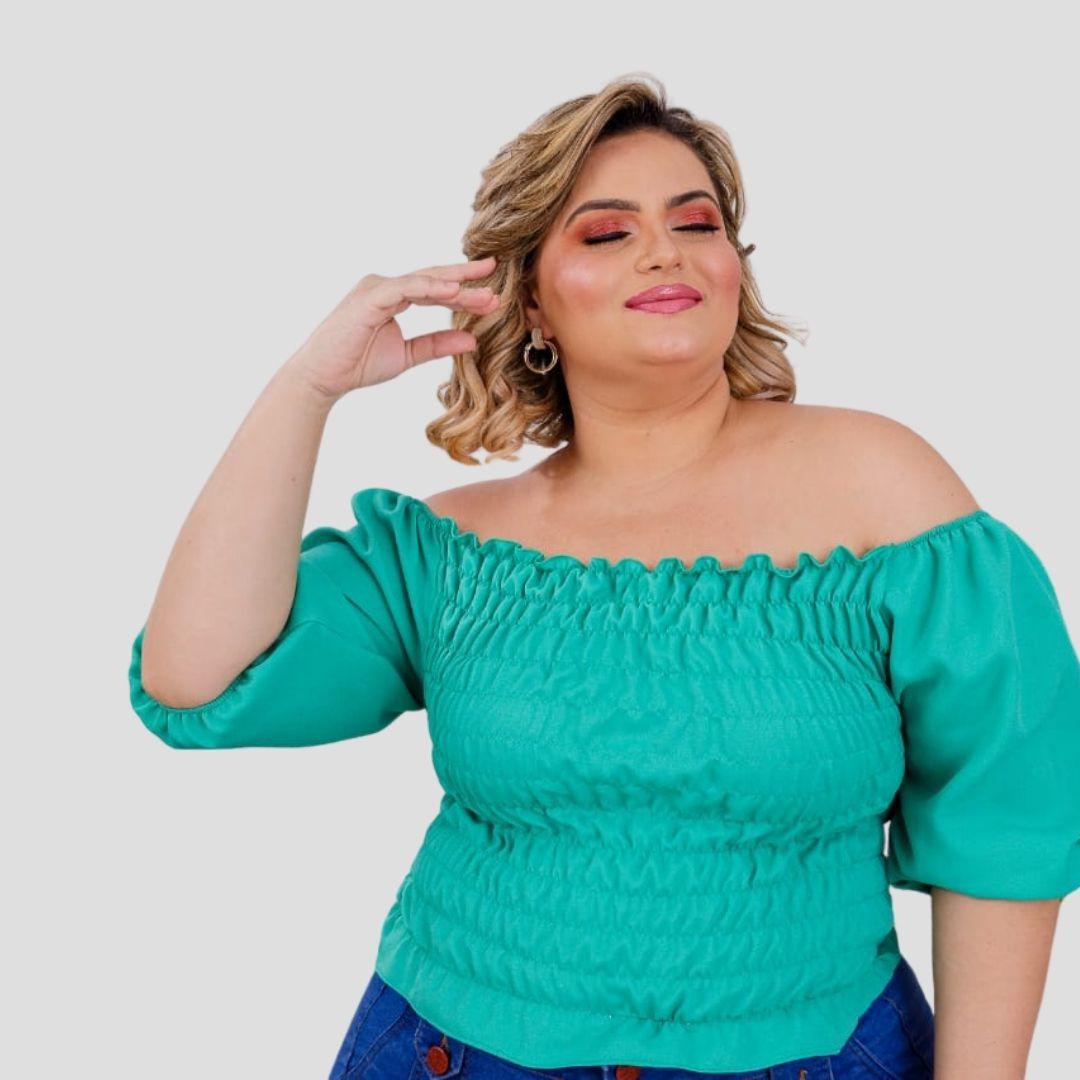blusa roxa plus size