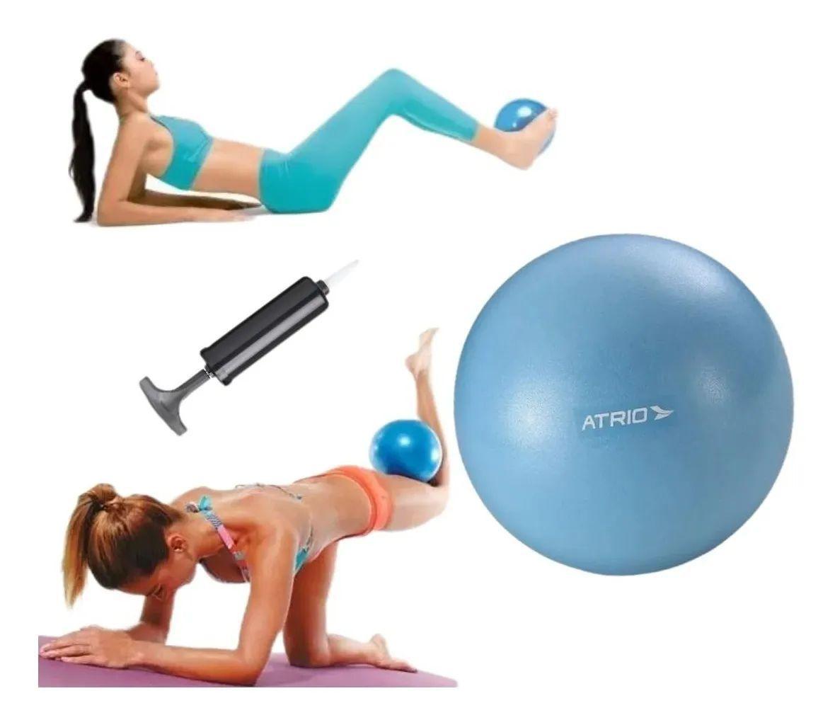 Featured image of post Exercicios Bola Pilates Isso porque poss vel fazer exerc cios de pilates com bola por exemplo dentro de casa sem o primeiro item da nossa lista de exerc cios de pilates com bola serve para dar uma forcinha para