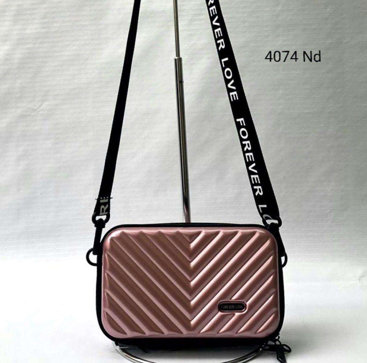 love and lore crossbody bolsa