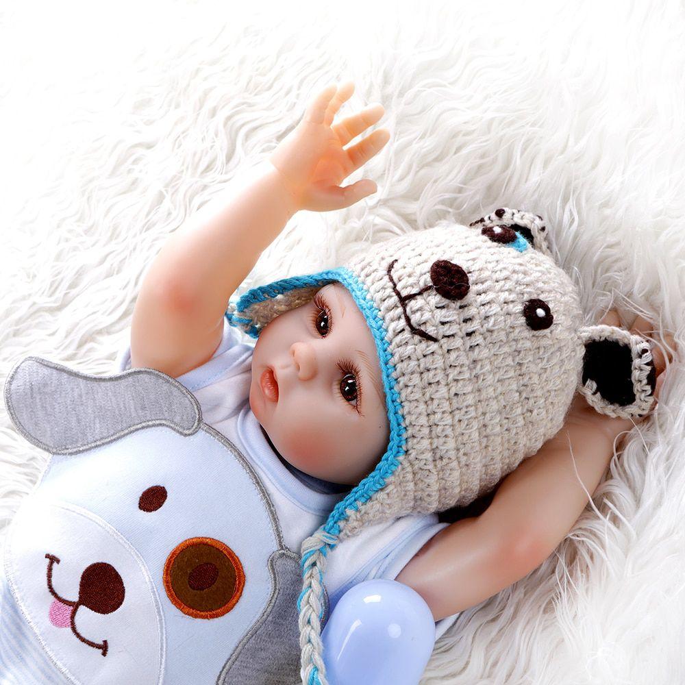 Boneca Bebê Reborn Menino Realista De Silicone Npk 48Cm - Keiumi - Boneca  Reborn - Magazine Luiza