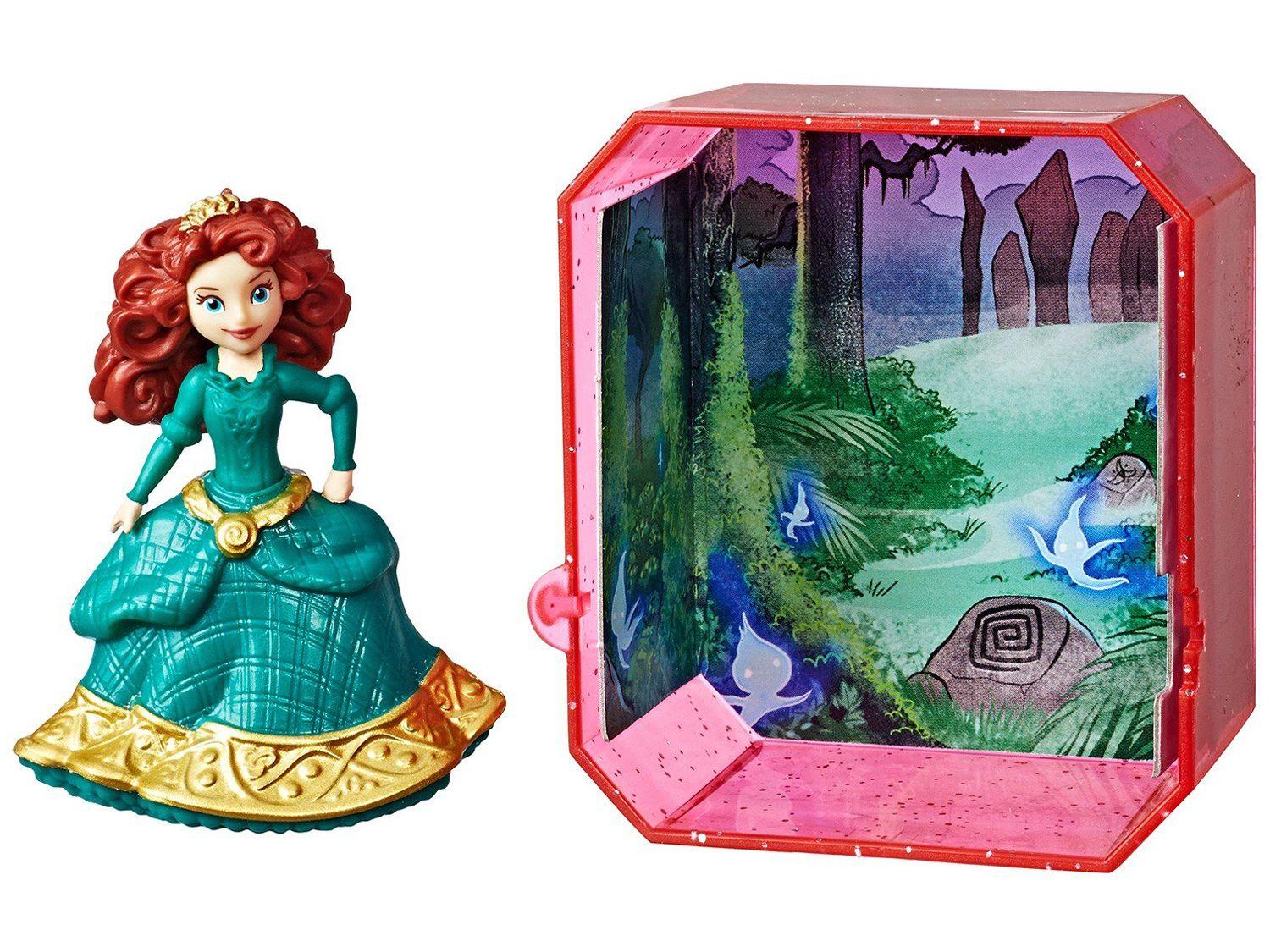 Boneca Princesas em Cápsulas 