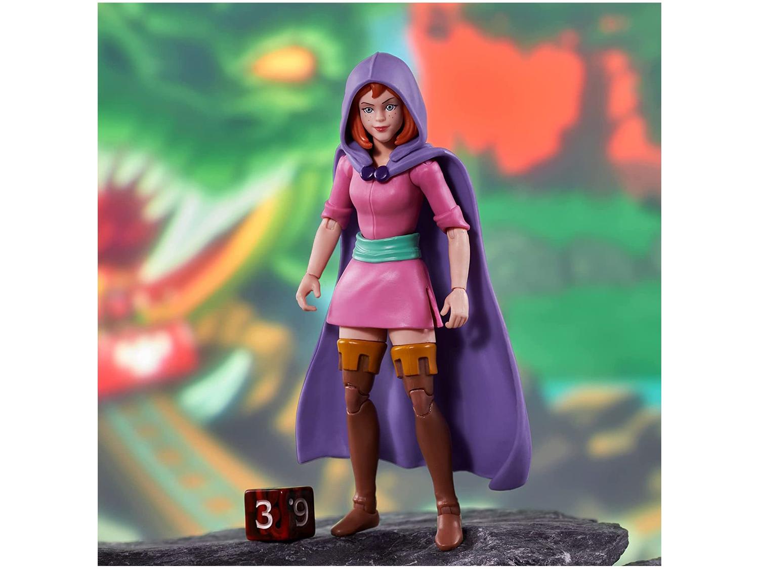 Boneca Sheila Cartoon Classics Dungeons & Dragons com Acessórios Hasbro