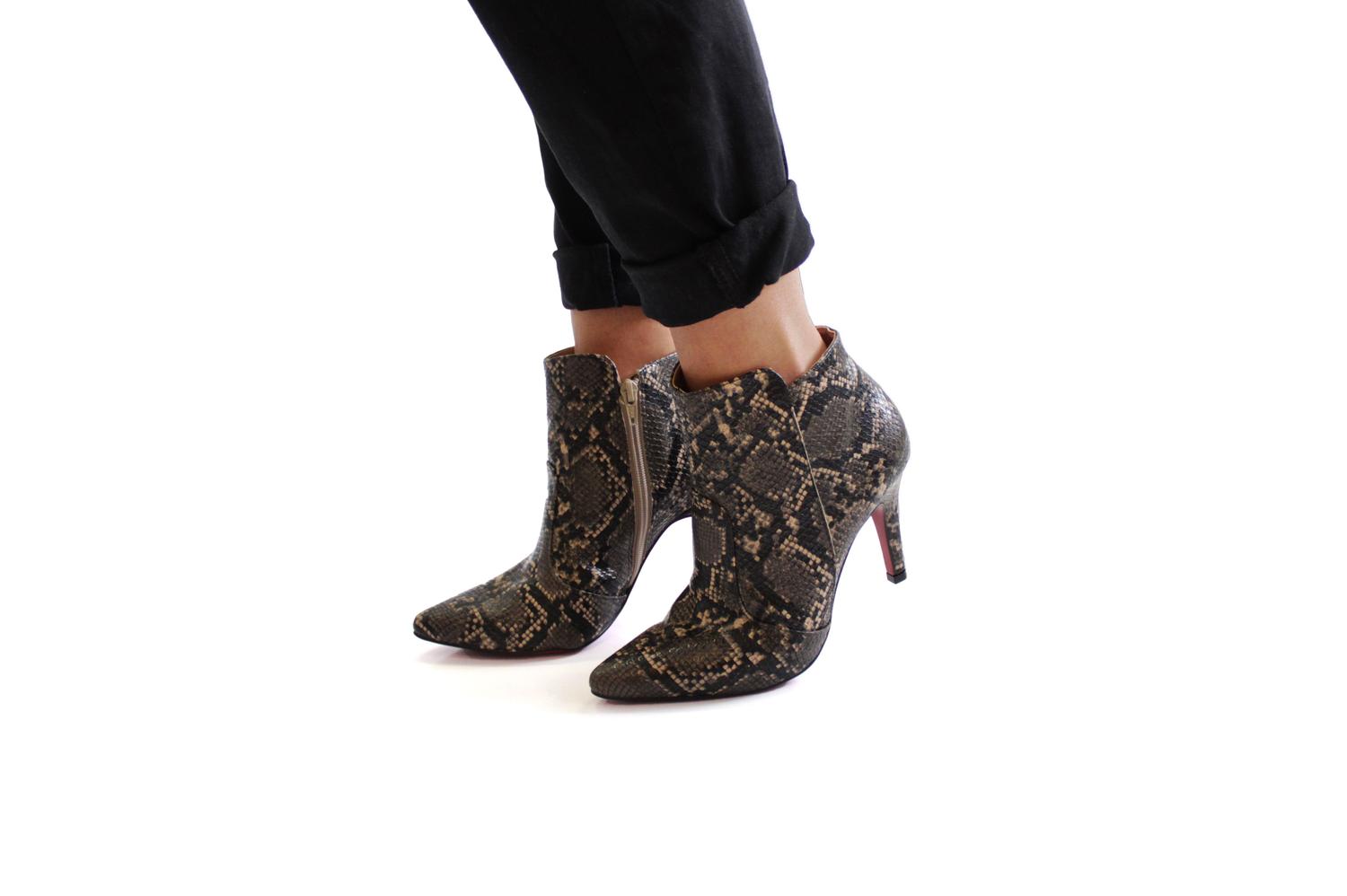 bota animal print cobra