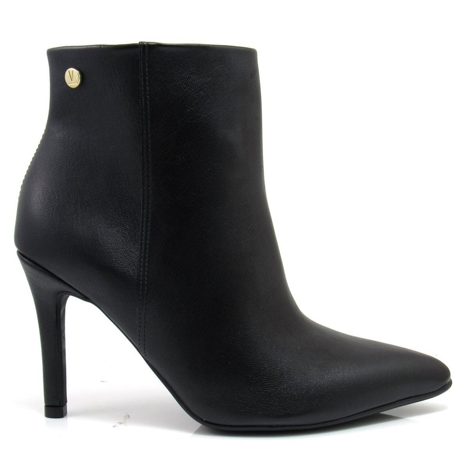 bota cano médio salto fino