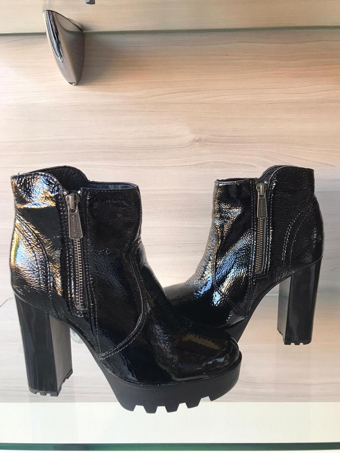 bota couro verniz