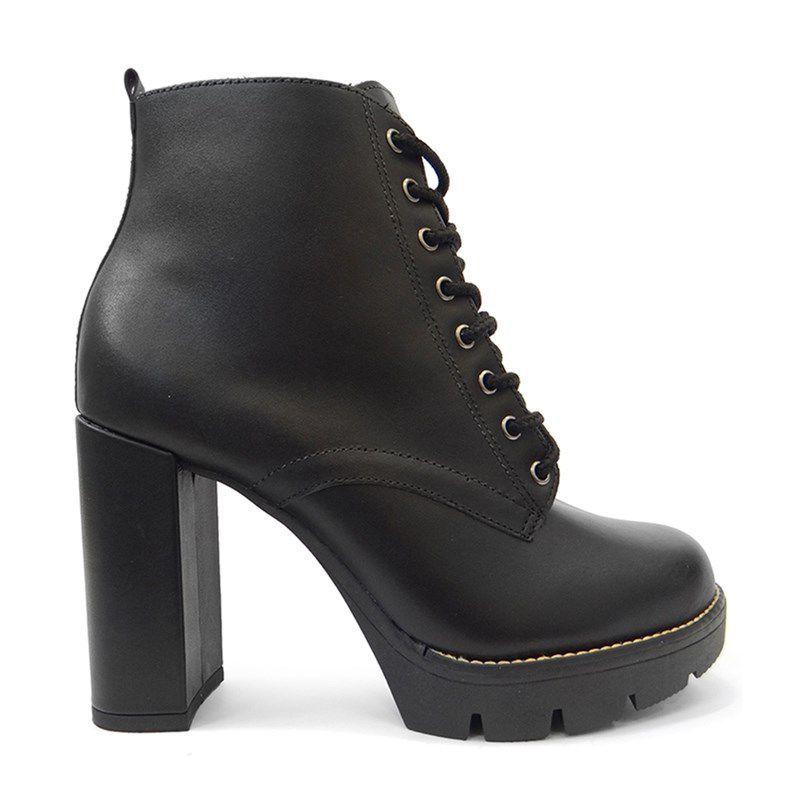 bota lia line preta
