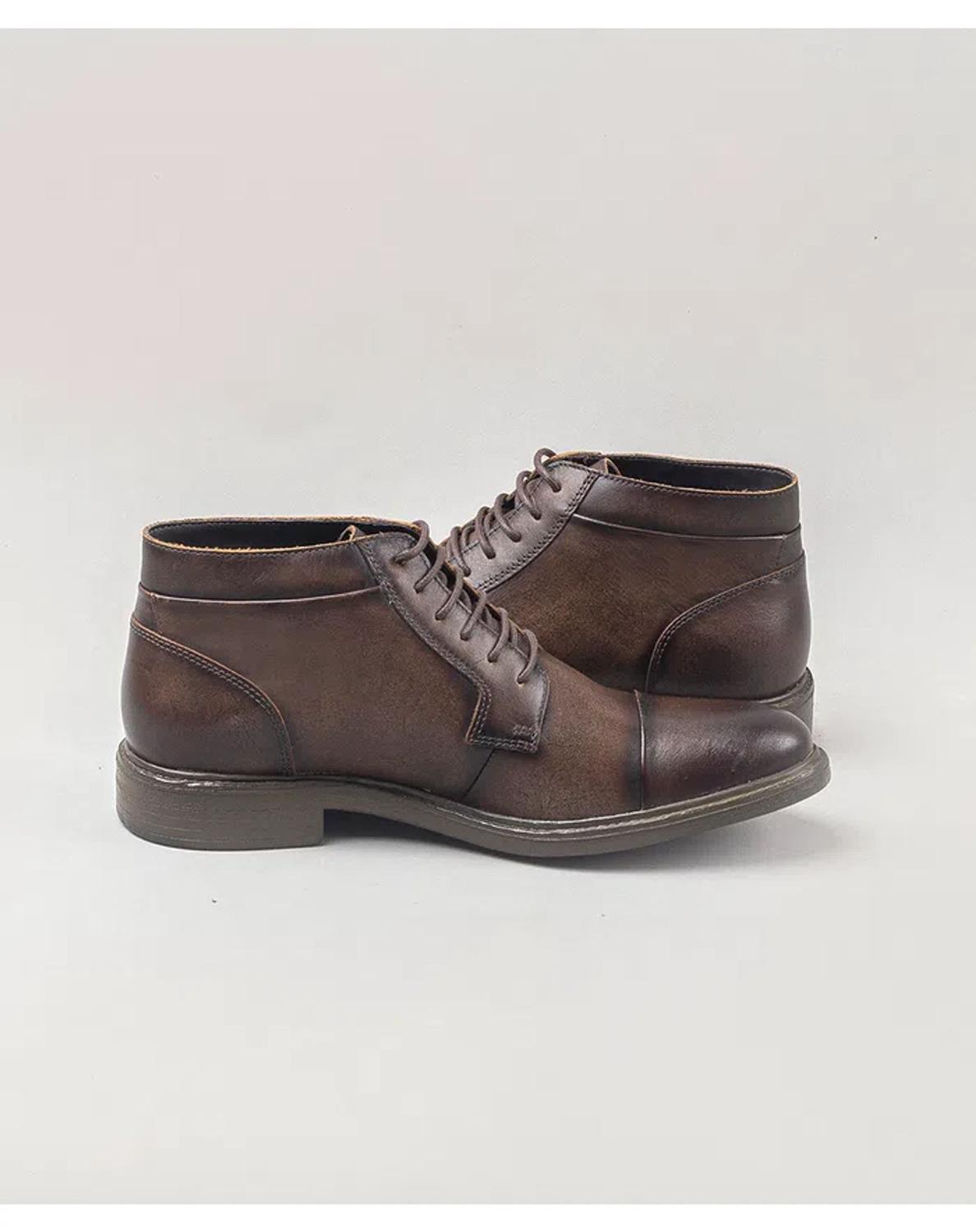 bota garage rust