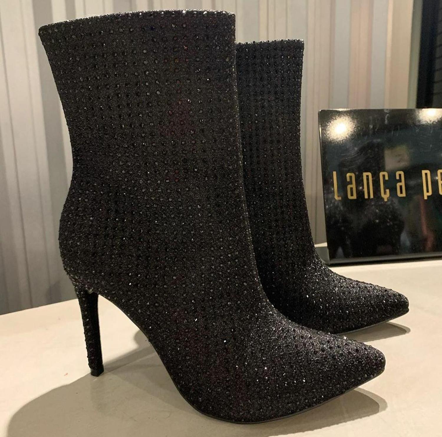 Bota Lança Perfume Prata Multi Brilhos Lúrex Tam 38 537BO000094 - Ankle  Boots - Magazine Luiza