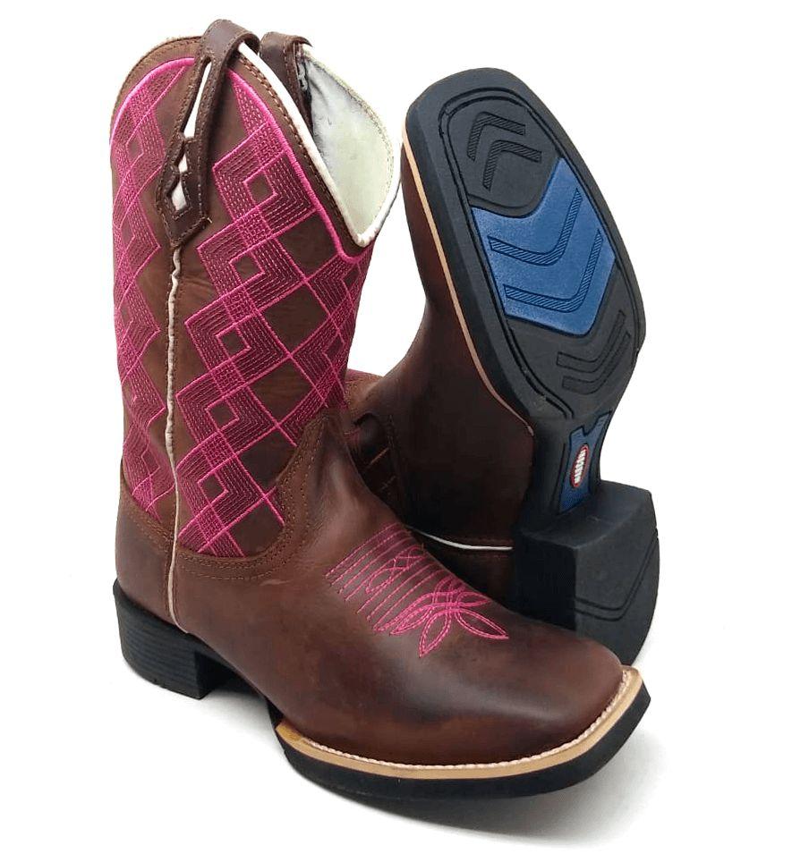 bota bico quadrado feminina bordada
