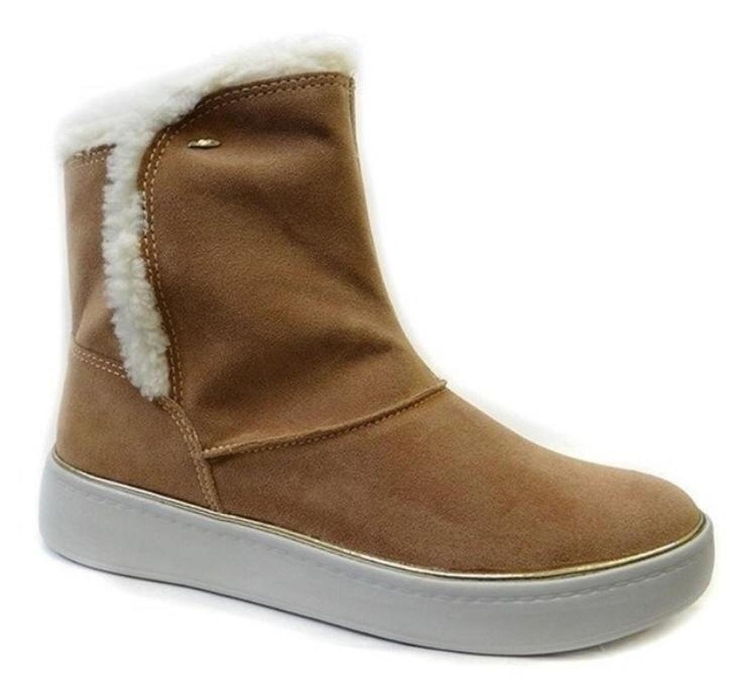 bota ugg dakota
