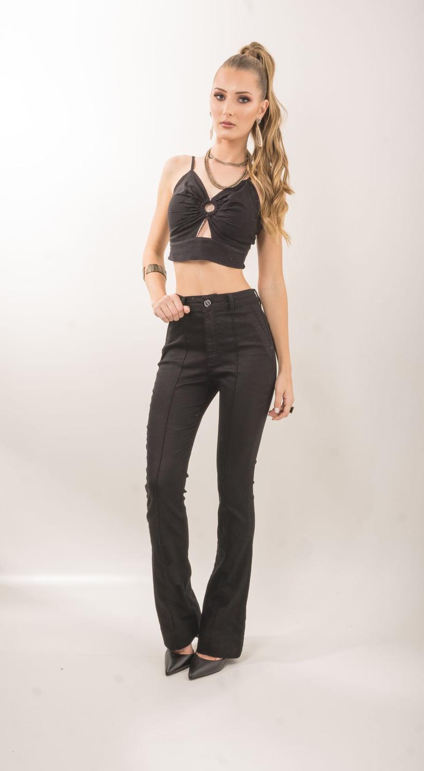 calça alfaiataria feminina flare