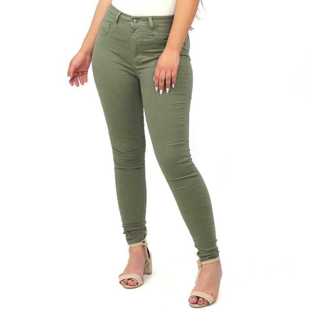 calça jeans verde musgo feminina