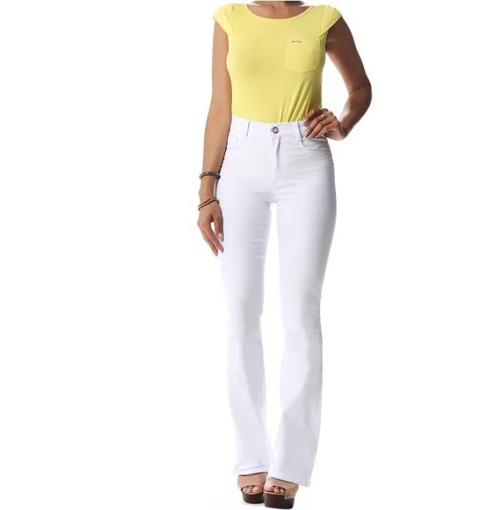 calça branca cintura alta sawary