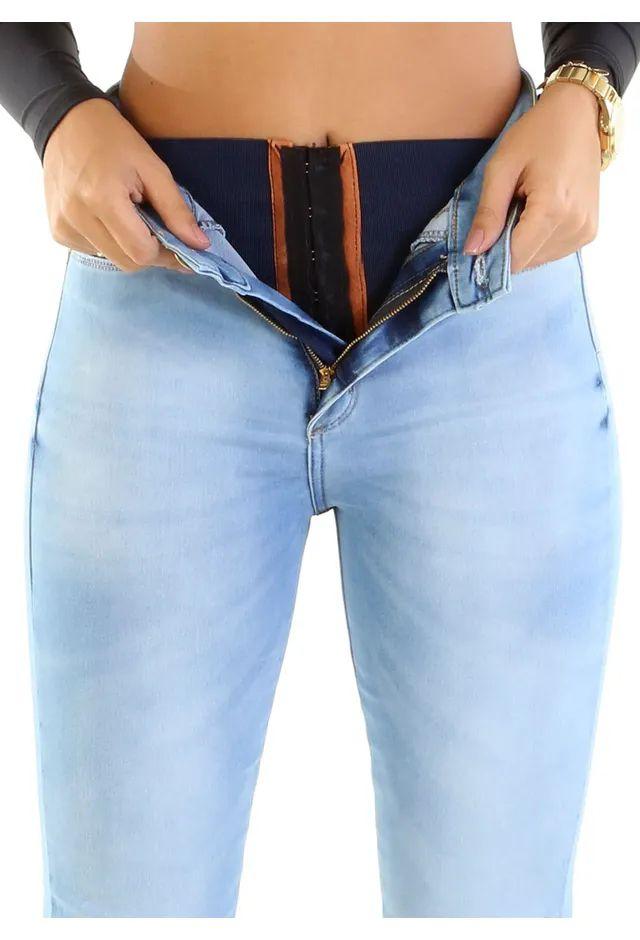calça jeans com cinta interna