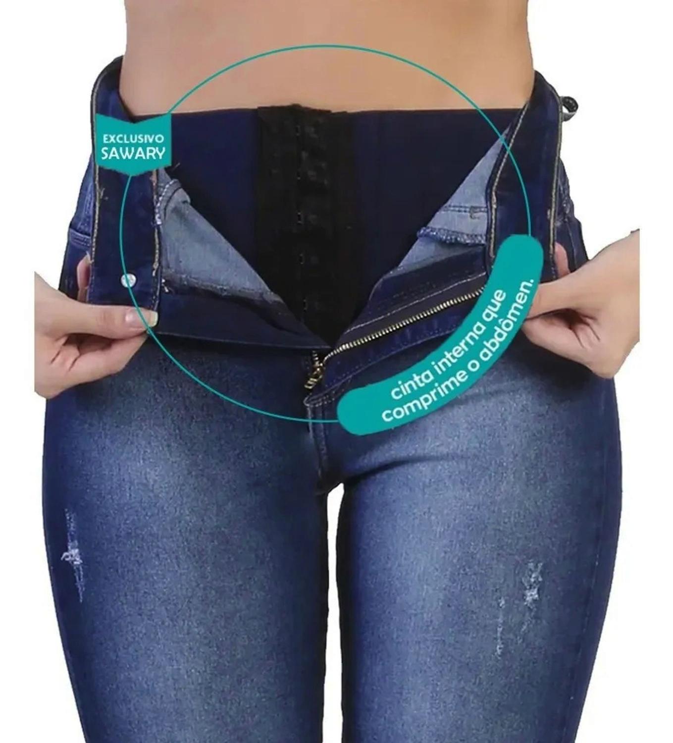 Calça Capri Jeans Plus Size com cinta modeladora super Lipo em Promoção na  Americanas