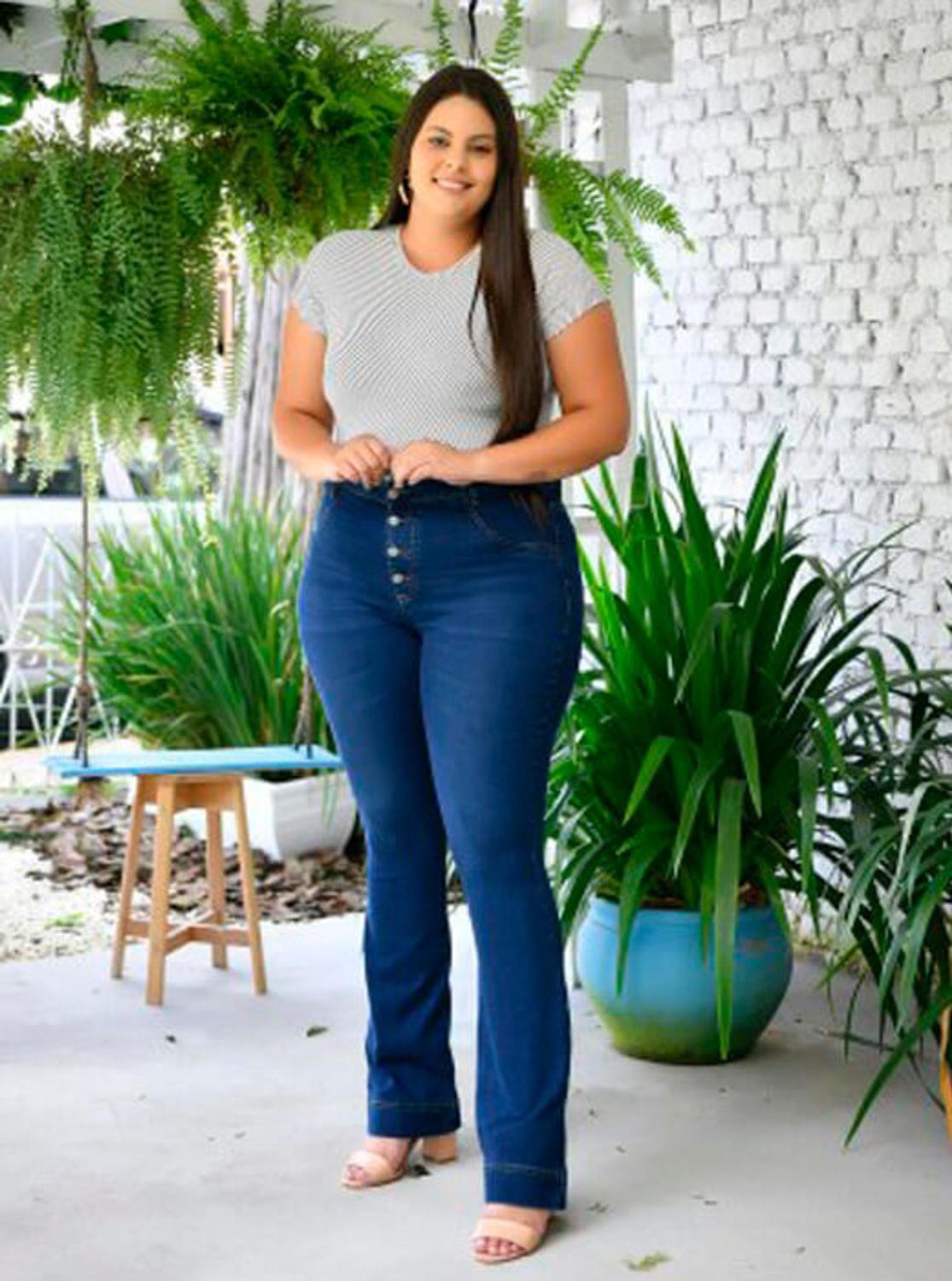 Topo 75+ imagem calça jeans feminina flare plus size - br.thptnganamst ...