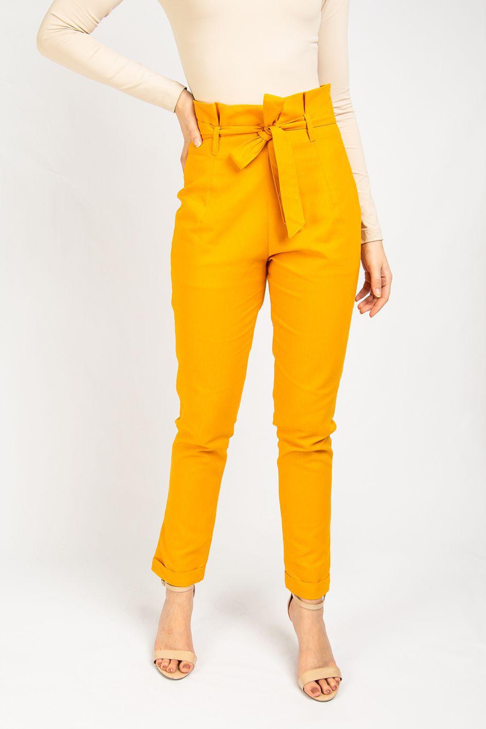 calça de linho mostarda