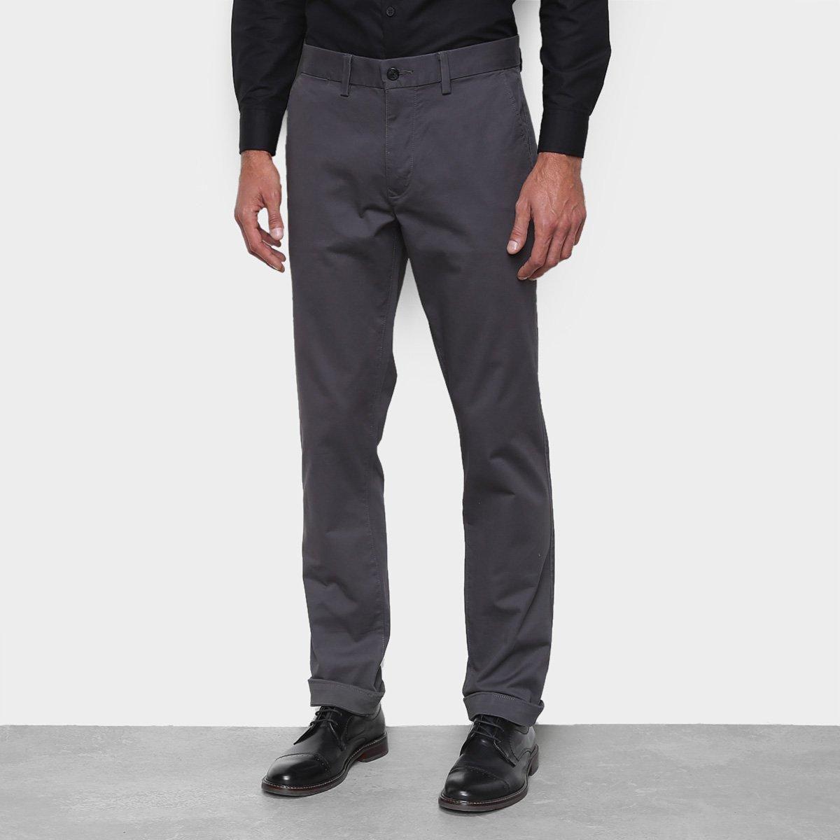 calça sarja com sapato social