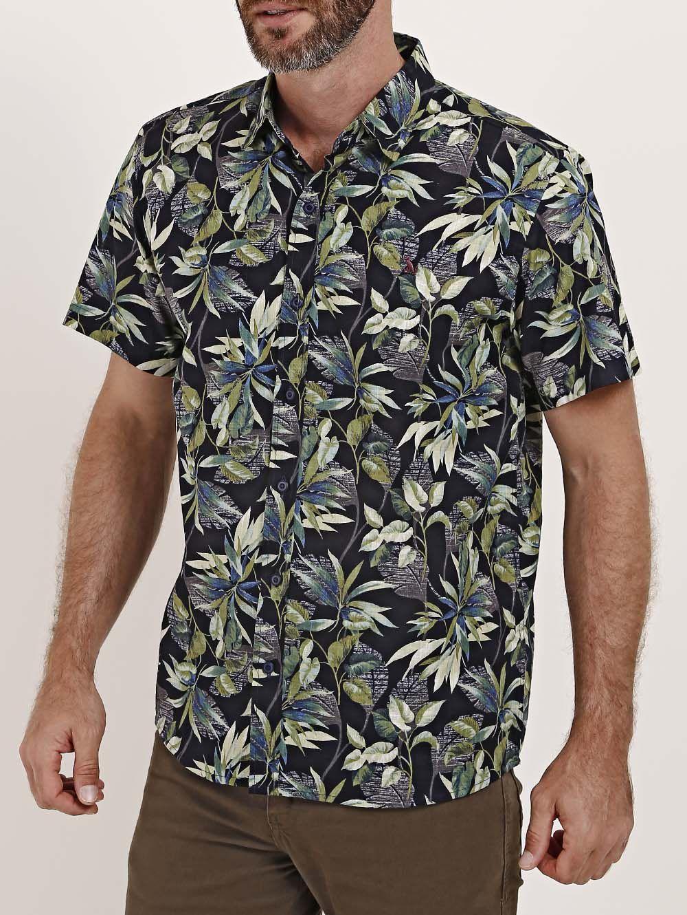 camisa masculina estampa tropical
