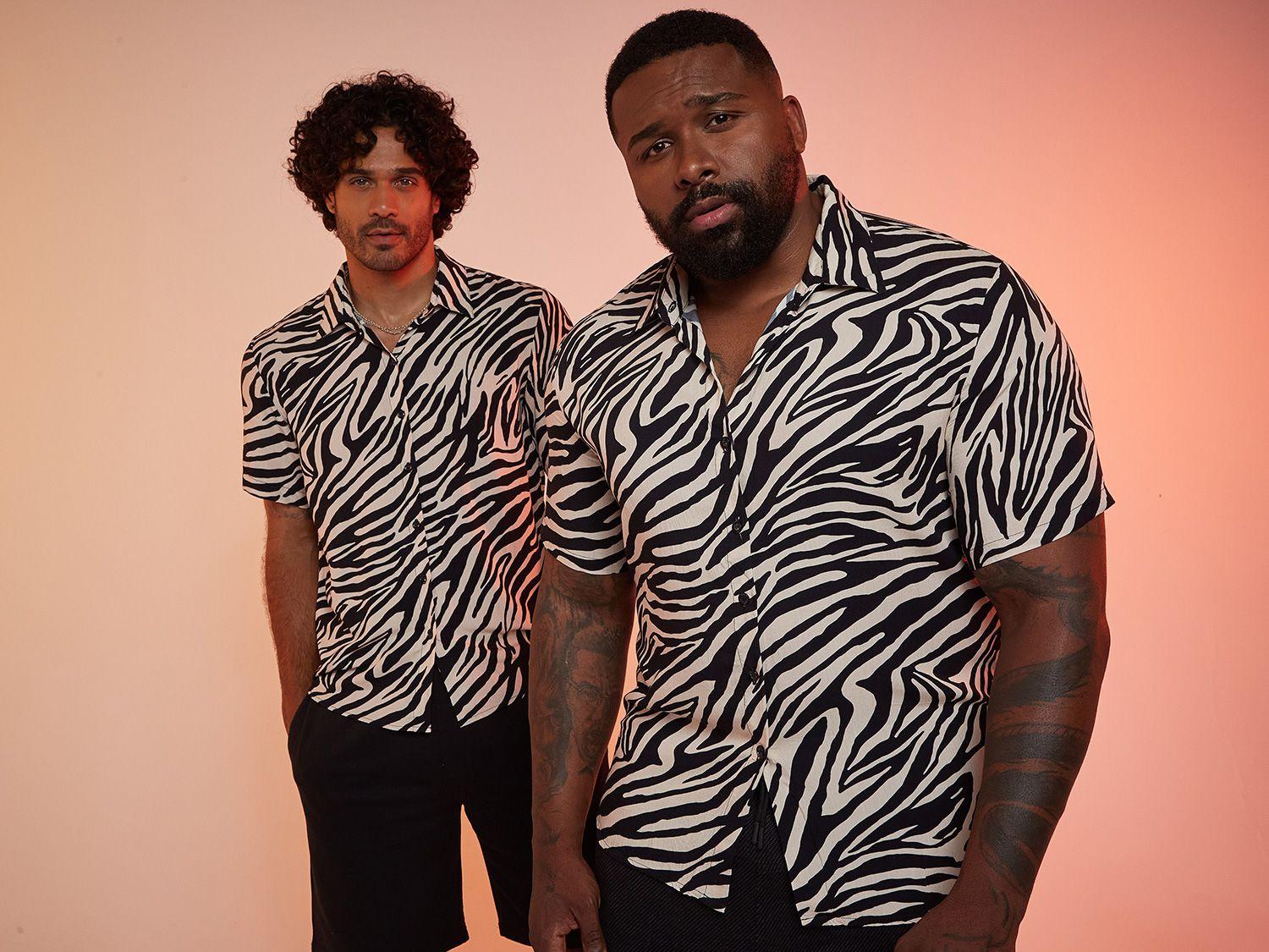 Camisa Vista Magalu x Flora Yumi Zebra