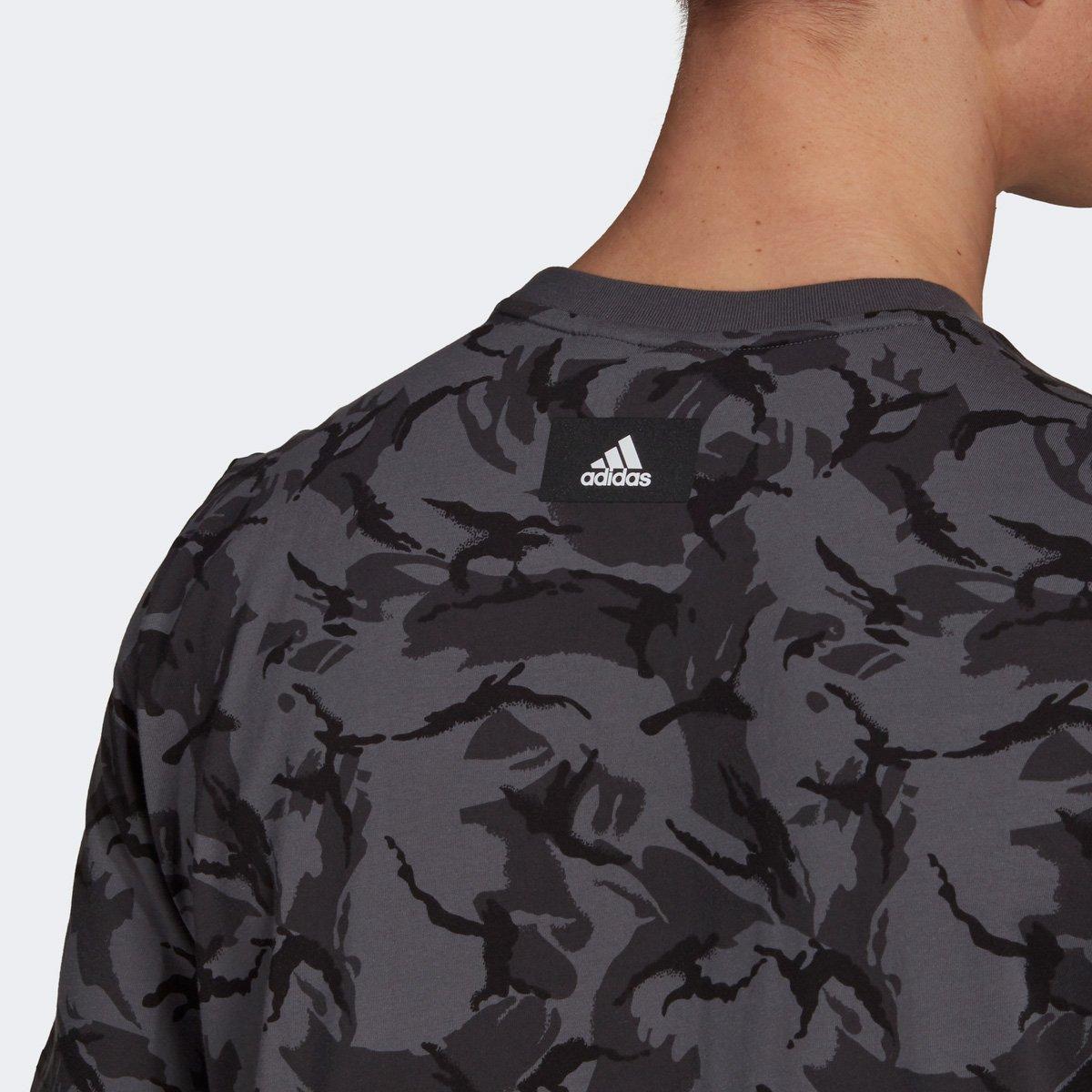 camiseta camuflada masculina adidas