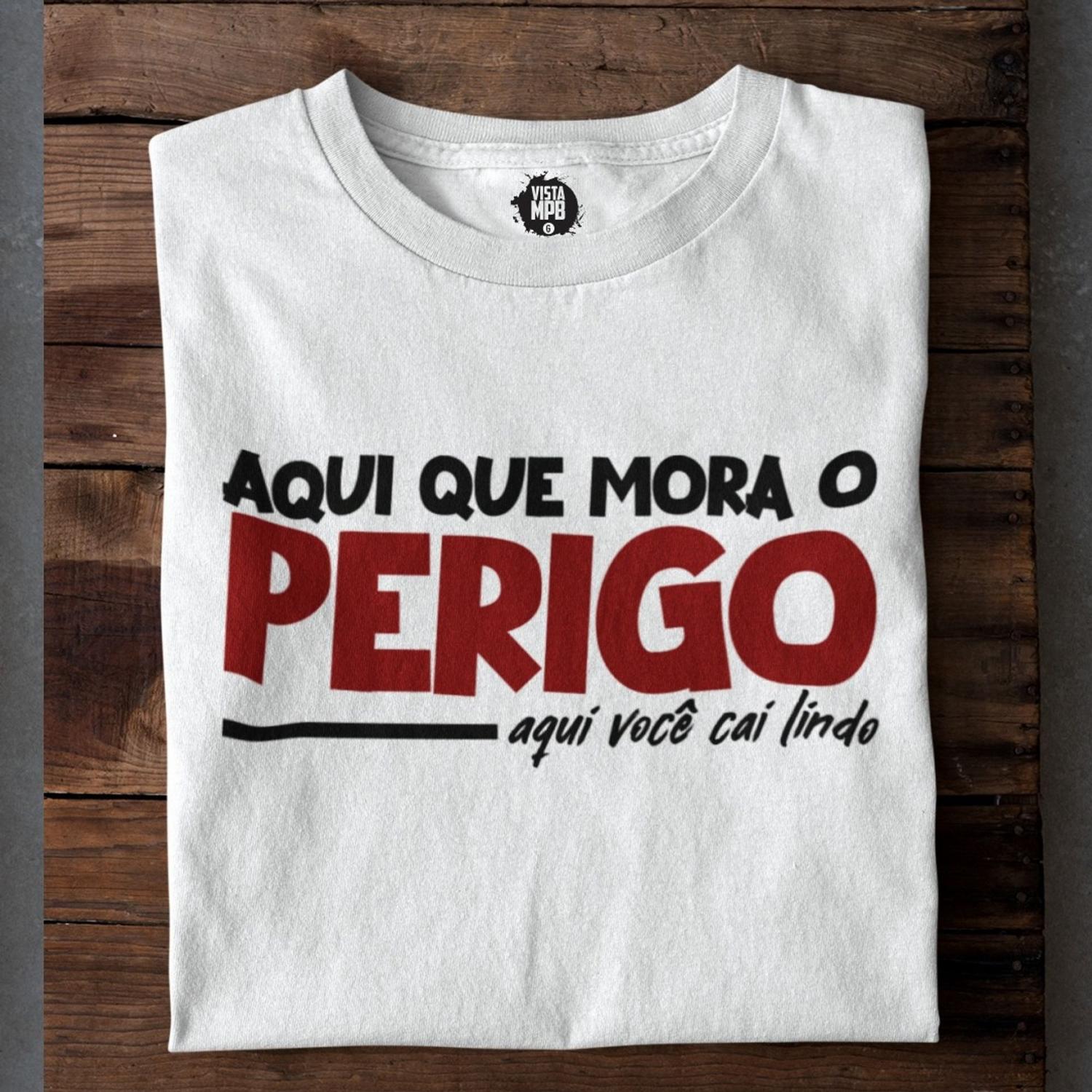 camisa branca marca