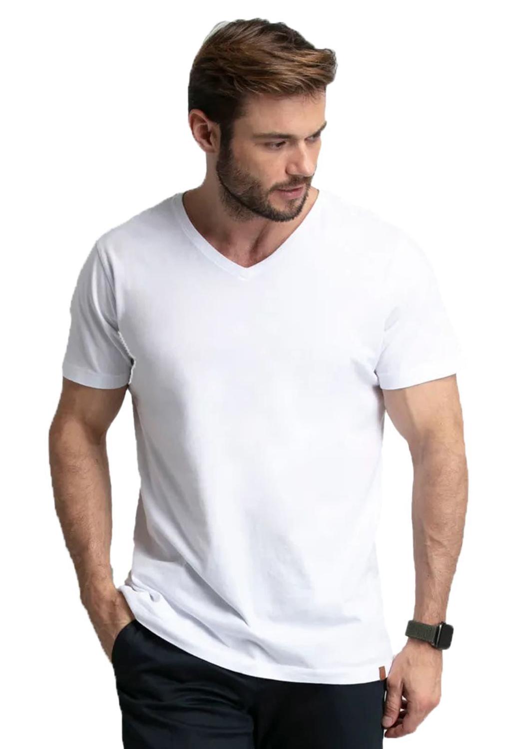camisa com a gola v