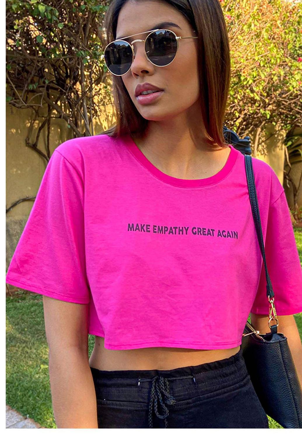 camiseta larguinha feminina