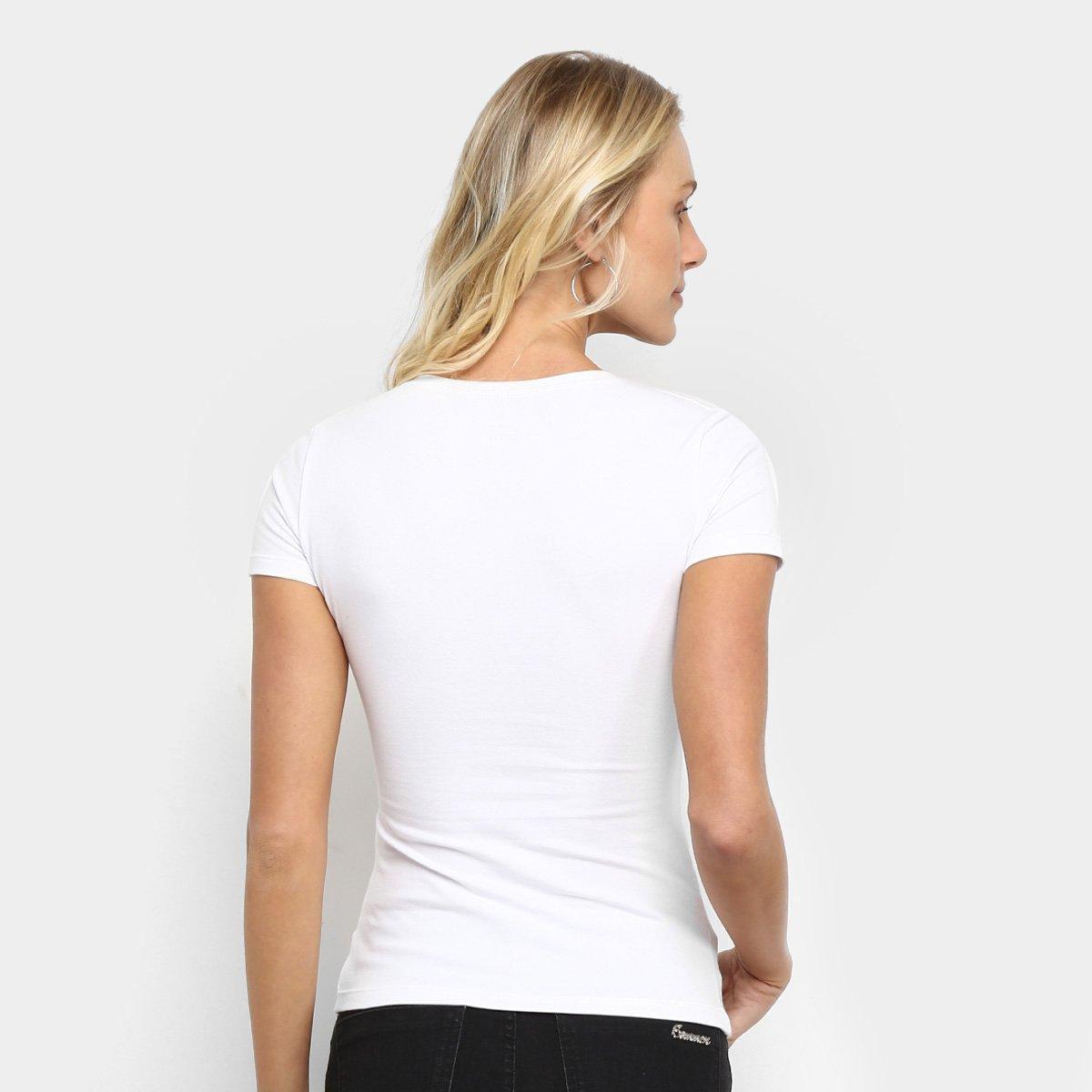 camiseta branca gola v frente e verso