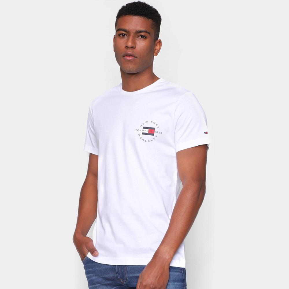 camiseta tommy estampada