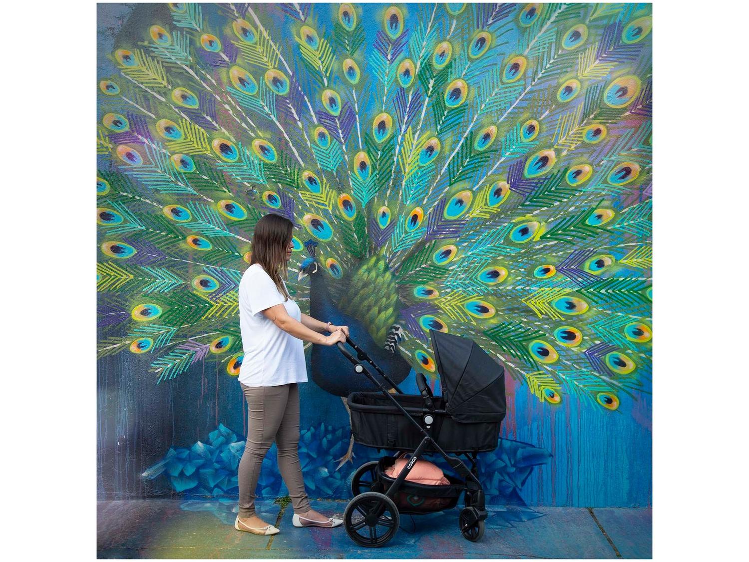 Carrinho de Bebê com Bebê Conforto Cosco Kids